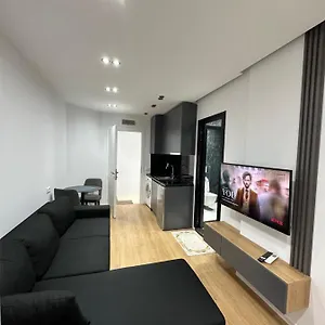https://cozystayapartments.albaniahotels.org